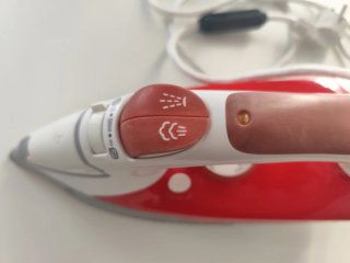 Plancha Vapor Ufesa 2200W Roja y Blanca