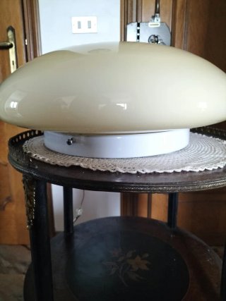 Plafoniera anni '60 vetro opalino incamiciato
