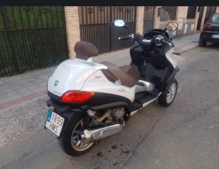 Piaggio MP3 400 con carnet B