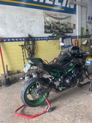 Kawasaki Z900 A2 Naked Negra/Verde