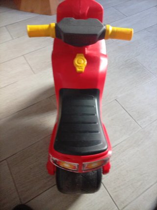 Moto de juguete roja 86 Power