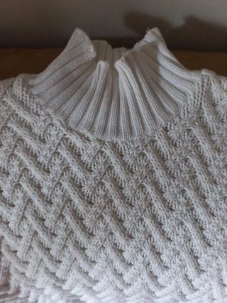 Jersey Zara Blanco Roto Mujer