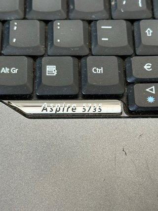 Lote 2 portátiles Acer Aspire 5735 y 5735Z piezas