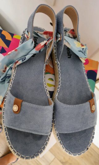 Sandalias Refresh Azul con Lazo