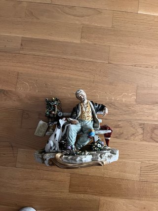 Figura ceramica hombre con perro Gapodimonte