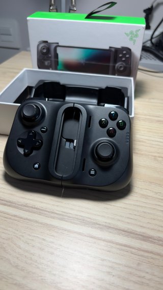 Mando Razer Kishi para iPhone