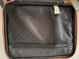 Maleta de mano con estampado paisley