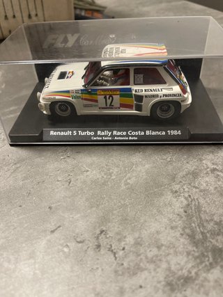 Coche Scalextric Renault 5 Turbo Rally 1984