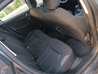 Peugeot 208 2012