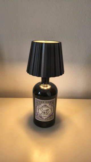 Lampada LED con bottiglia Monkey 47