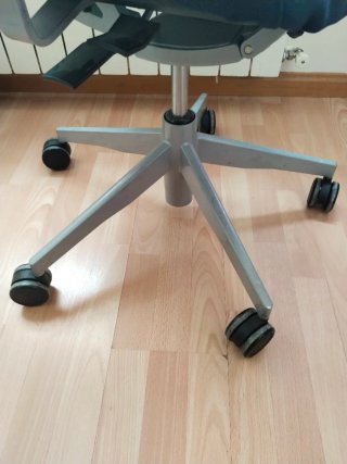 Mesa y silla para estudio