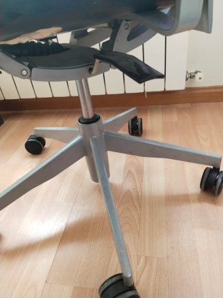 Mesa y silla para estudio