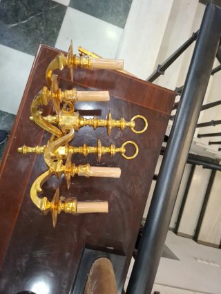 Apliques de pared dorados 2 und