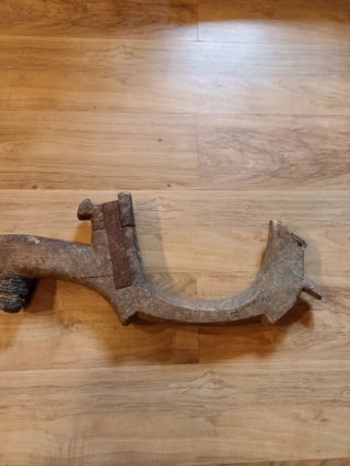 Yugo antiguo de madera