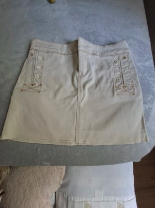 Falda beige mini