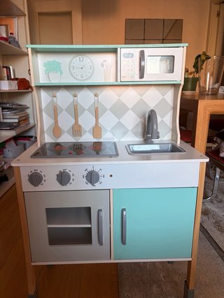 Cocinita de madera para niños