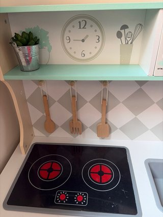 Cocinita de madera para niños