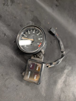 Despiece Yamaha TZR 80RR Año 94.  Muchas piezas