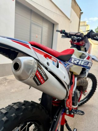 Moto Rieju MR 300 PRO Six Days France 33h y 972km