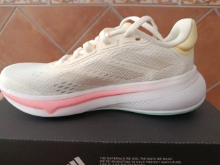 Zapatillas Adidas Blancas y Rosas