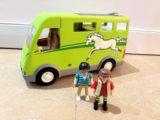 Lote Playmobil Camión y Figuras