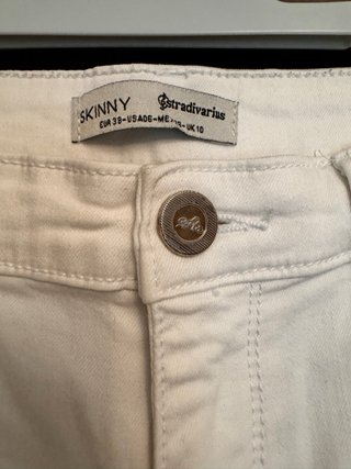 Vaqueros Stradivarius blancos Talla 38