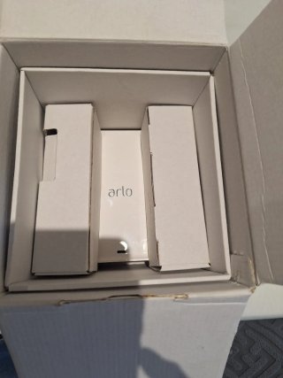 Arlo Pro 3 Cámara Seguridad 2K QHD, NUEVA