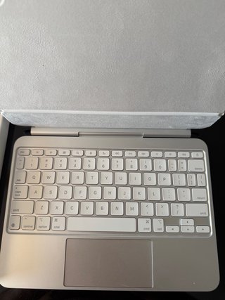 Apple Magic Keyboard iPad Pro 11 M4