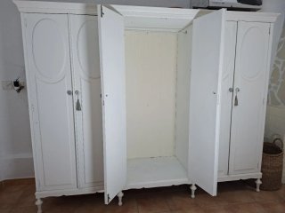 Armario ropero de madera blanco