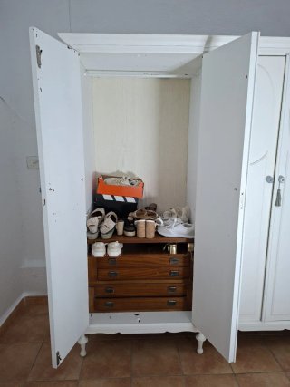Armario ropero de madera blanco