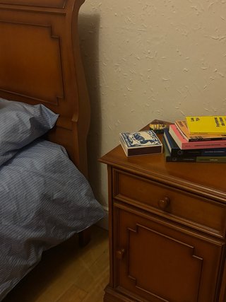 Conjunto dormitorio vintage: cama + mesilla
