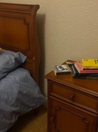 Conjunto dormitorio vintage: cama + mesilla