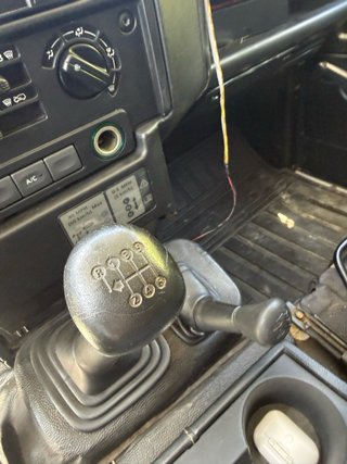 Land Rover Defender 2010