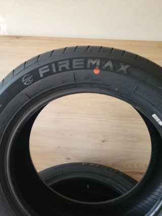 165/65 R15 81T Neumático Firemax FM601 (Dos)