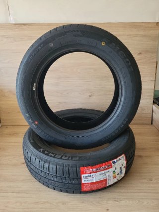 165/65 R15 81T Neumático Firemax FM601 (Dos)