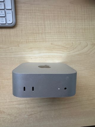 Mac mini M4 (2024) 16GB RAM / 256GB SSD