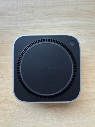Mac mini M4 (2024) 16GB RAM / 256GB SSD