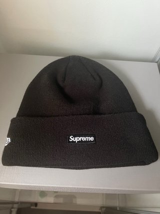 Gorro Supreme x New Era Negro original