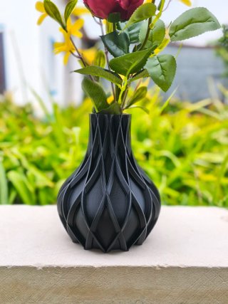 Vaso Escultural Orgânico Preto