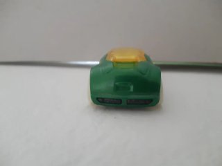 Coche de juguete verde
