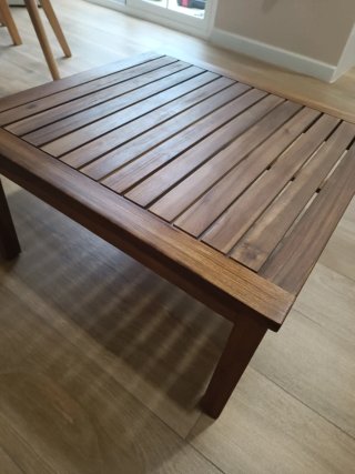 Mesa de centro de madera. Nueva a estrenar.
