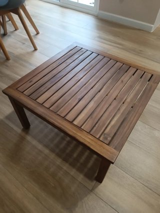 Mesa de centro de madera. Nueva a estrenar.