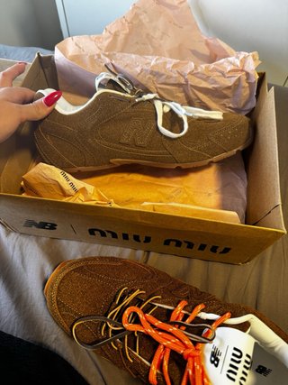 Zapatillas New Balance x Miu Miu Marrones