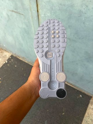 Nike Shox R4 Grigio Argento