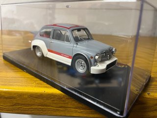 Escala 1/24 fiat abarth 1000 gruppo 2.