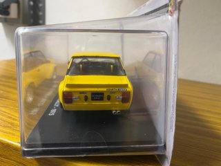 Escala 1/24 fiat 131 abarth rally 1975 amarillo.