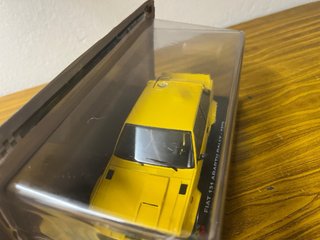Escala 1/24 fiat 131 abarth rally 1975 amarillo.