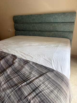 Cama 180x190 con cabecero