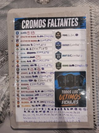 Cambio y vendo  colección Cromos LaLiga 2026-27 Pa