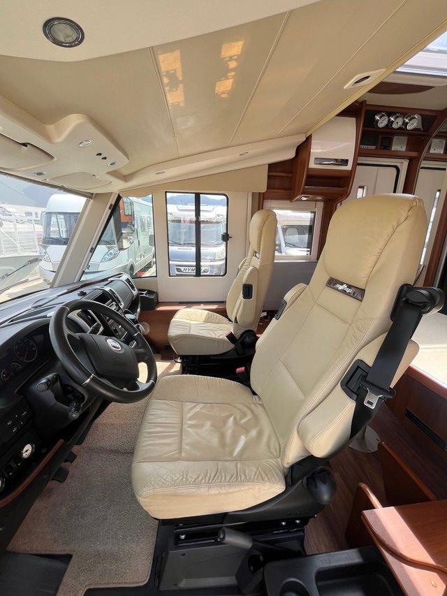 AUTOCARAVANA Carthago51QG Chic e-Line